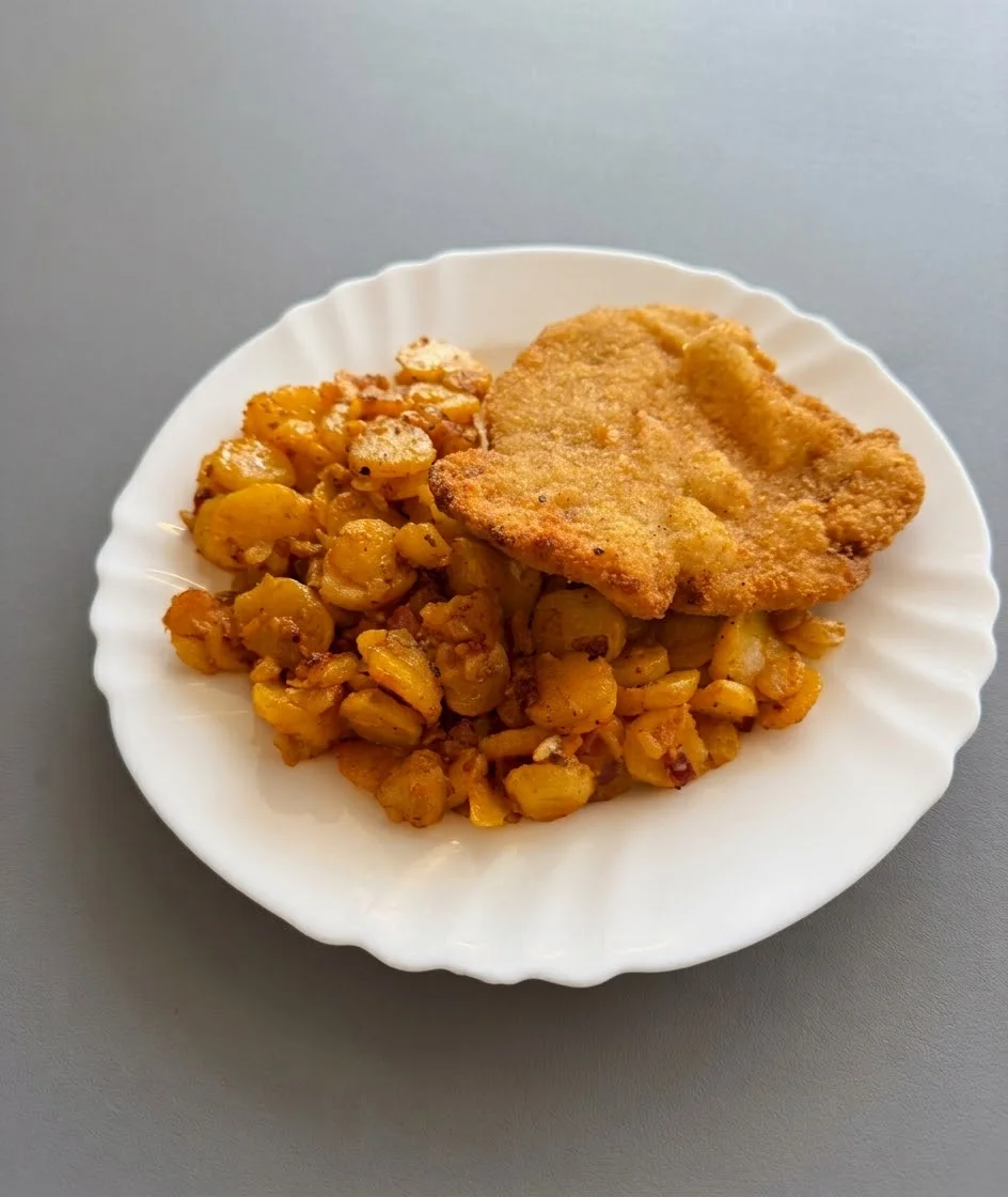 Schweineschnitzel mit Bratkartoffeln