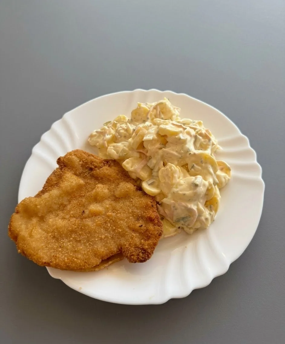 Schweineschnitzel mit Kartoffelsalat